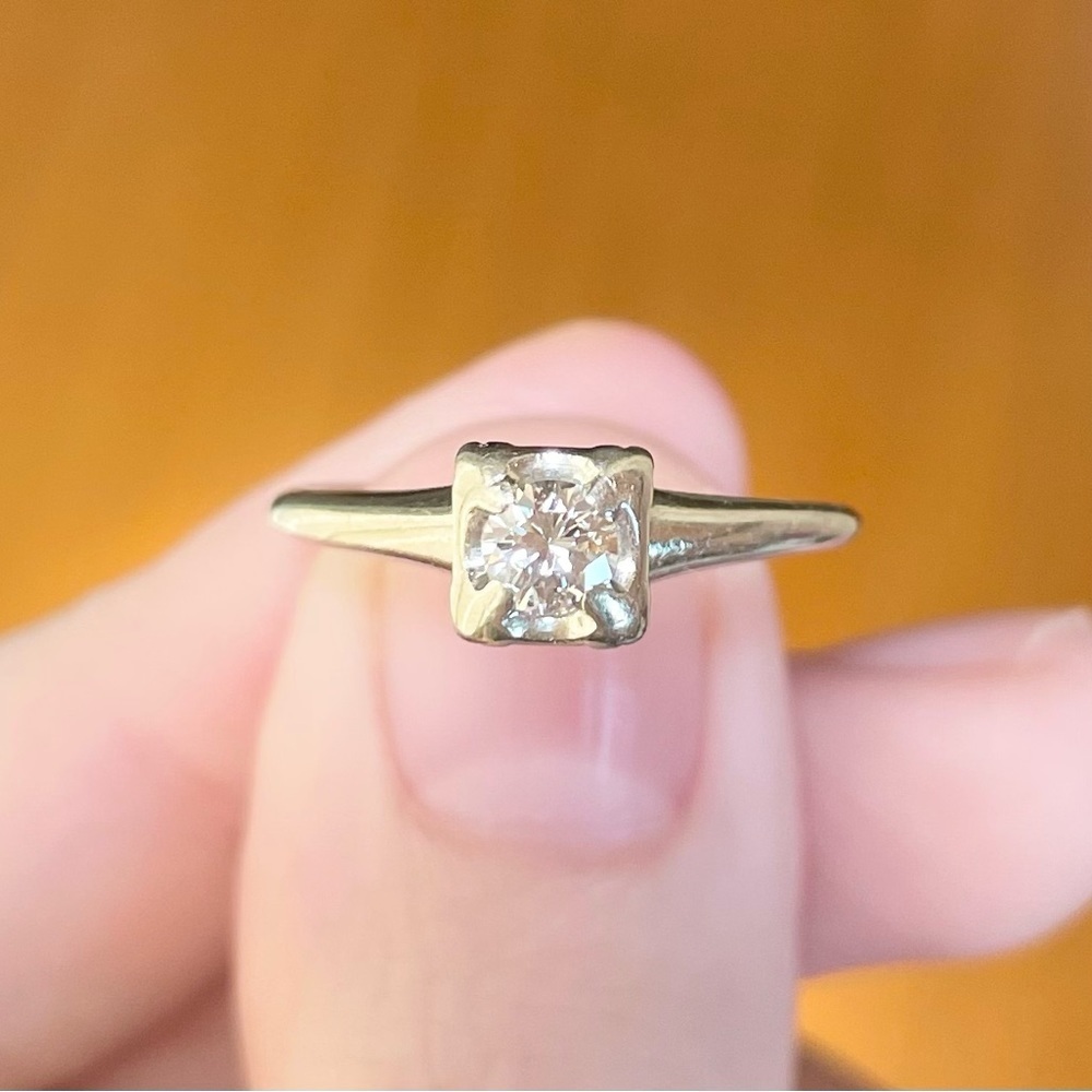 14K Vintage quarter carat round Diamond white gold Artcarved engagement ring - Picture 8 of 13